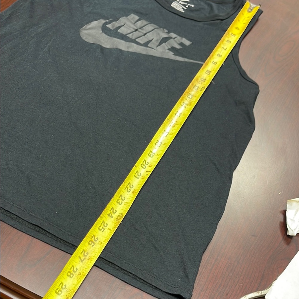 Like New, Unisex Nike Black Tank Top - Picture 3 of 7